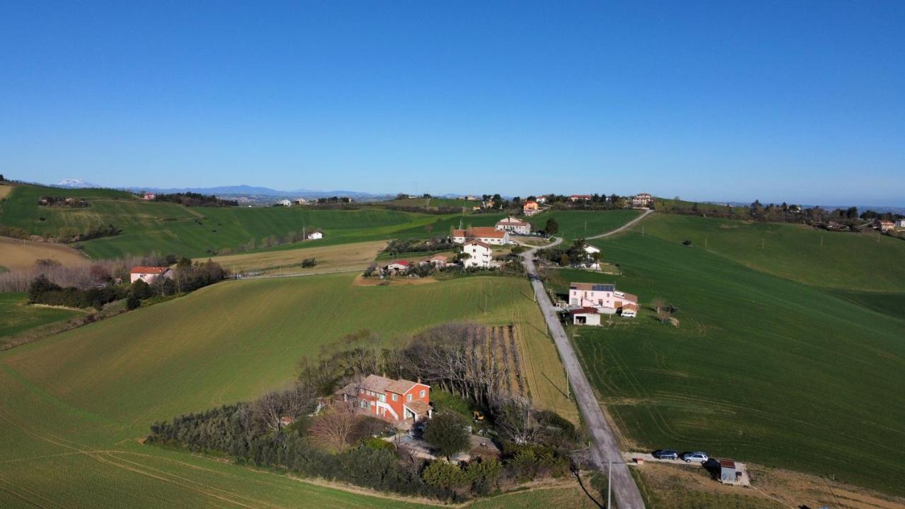 Villa Lemarche B&B Rustico エクステリア 写真