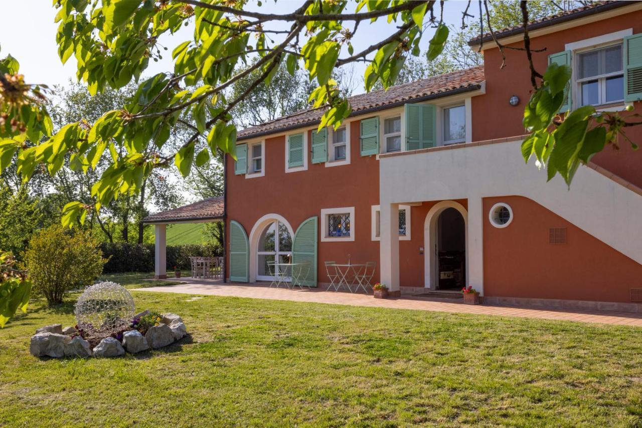 Villa Lemarche B&B Rustico エクステリア 写真